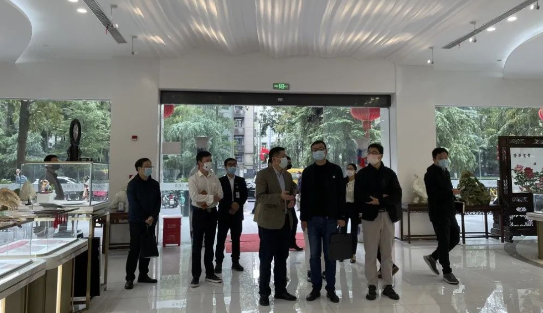 南京市国资委调研组一行莅临新工创艺硅巷考察指导